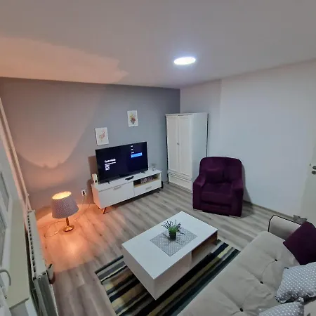 Lilly Апартаменты *